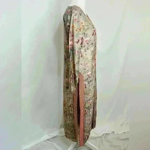 Ravina Pakistani kameez/ tunic dress size small with flower pattern. - Picture 2 of 9